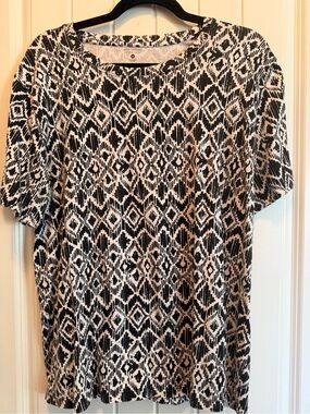 croft & barrow Black and White Geometric Short Sleeve Top